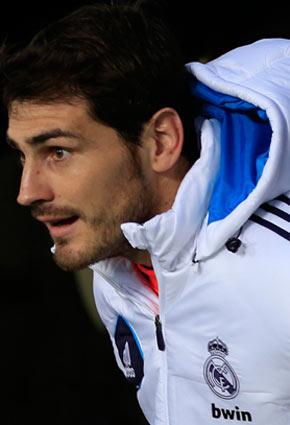 هل ينهي آرسنال رحلة كاسياس مع ريال مدريد؟